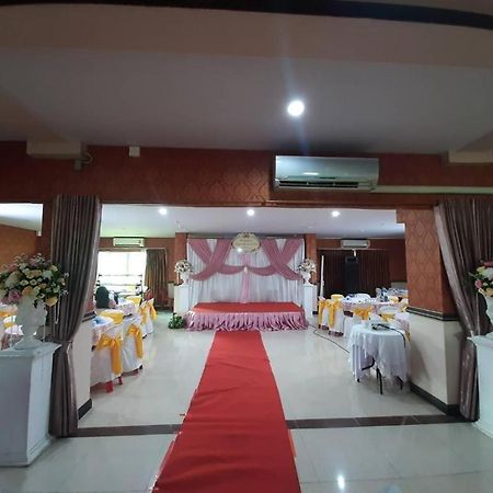 Le Parc Wangnang Hotel Phitsanulok Εξωτερικό φωτογραφία