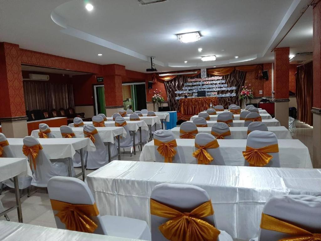 Le Parc Wangnang Hotel Phitsanulok Εξωτερικό φωτογραφία