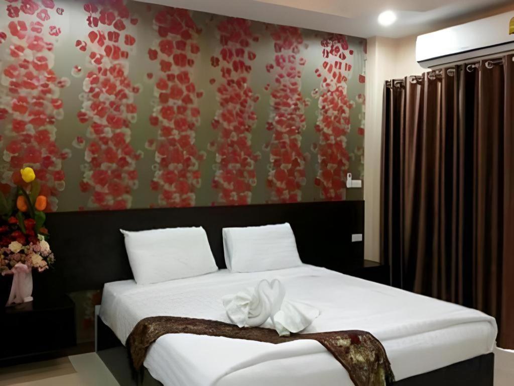 Le Parc Wangnang Hotel Phitsanulok Εξωτερικό φωτογραφία