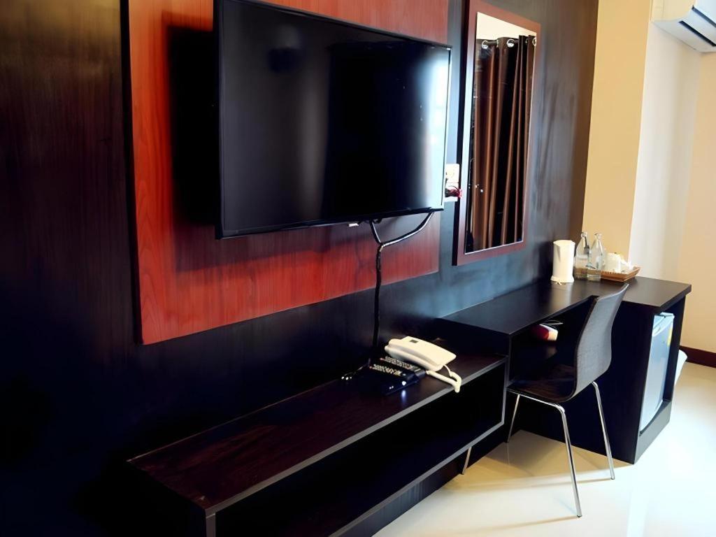 Le Parc Wangnang Hotel Phitsanulok Εξωτερικό φωτογραφία
