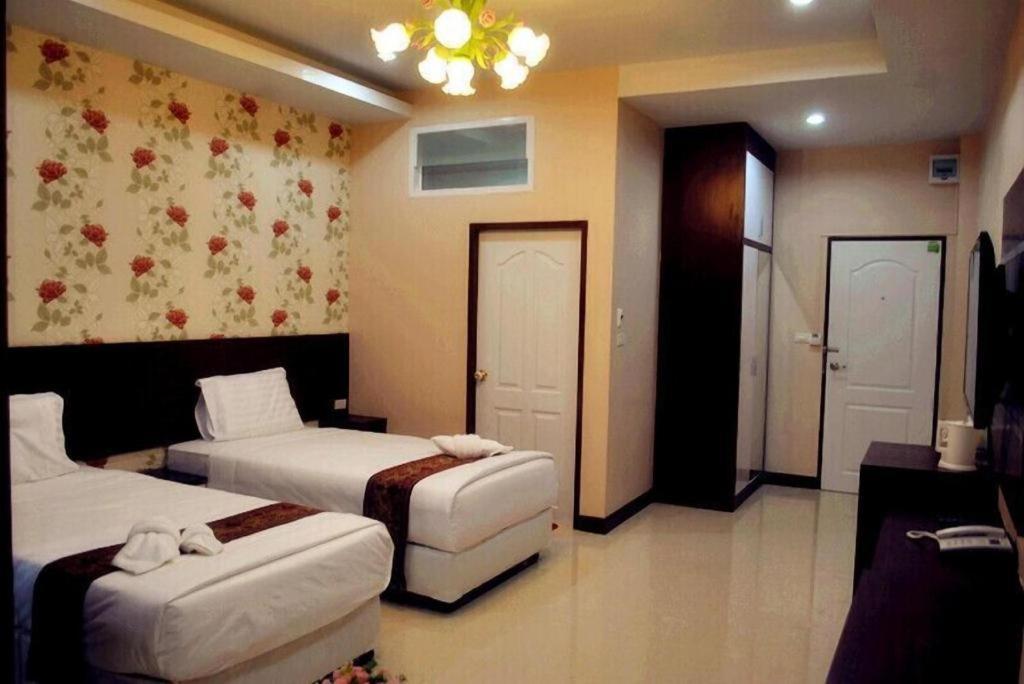 Le Parc Wangnang Hotel Phitsanulok Εξωτερικό φωτογραφία