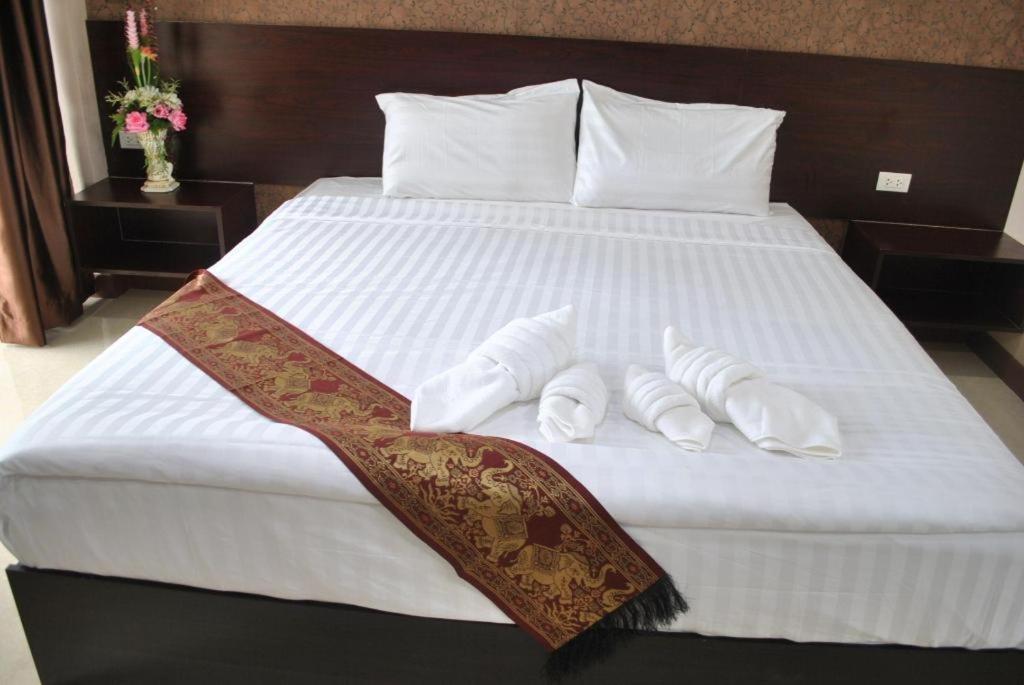 Le Parc Wangnang Hotel Phitsanulok Εξωτερικό φωτογραφία