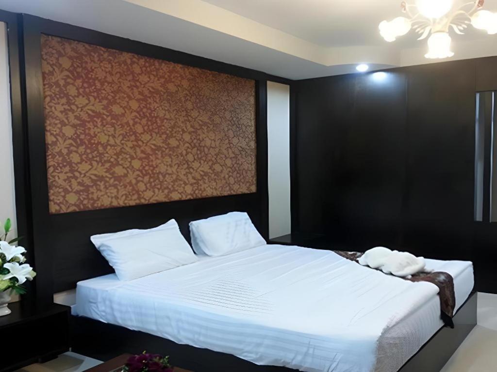 Le Parc Wangnang Hotel Phitsanulok Εξωτερικό φωτογραφία
