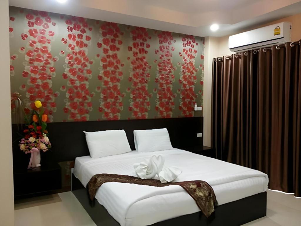 Le Parc Wangnang Hotel Phitsanulok Εξωτερικό φωτογραφία