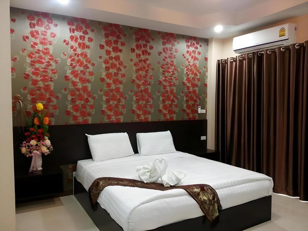 Le Parc Wangnang Hotel Phitsanulok Εξωτερικό φωτογραφία